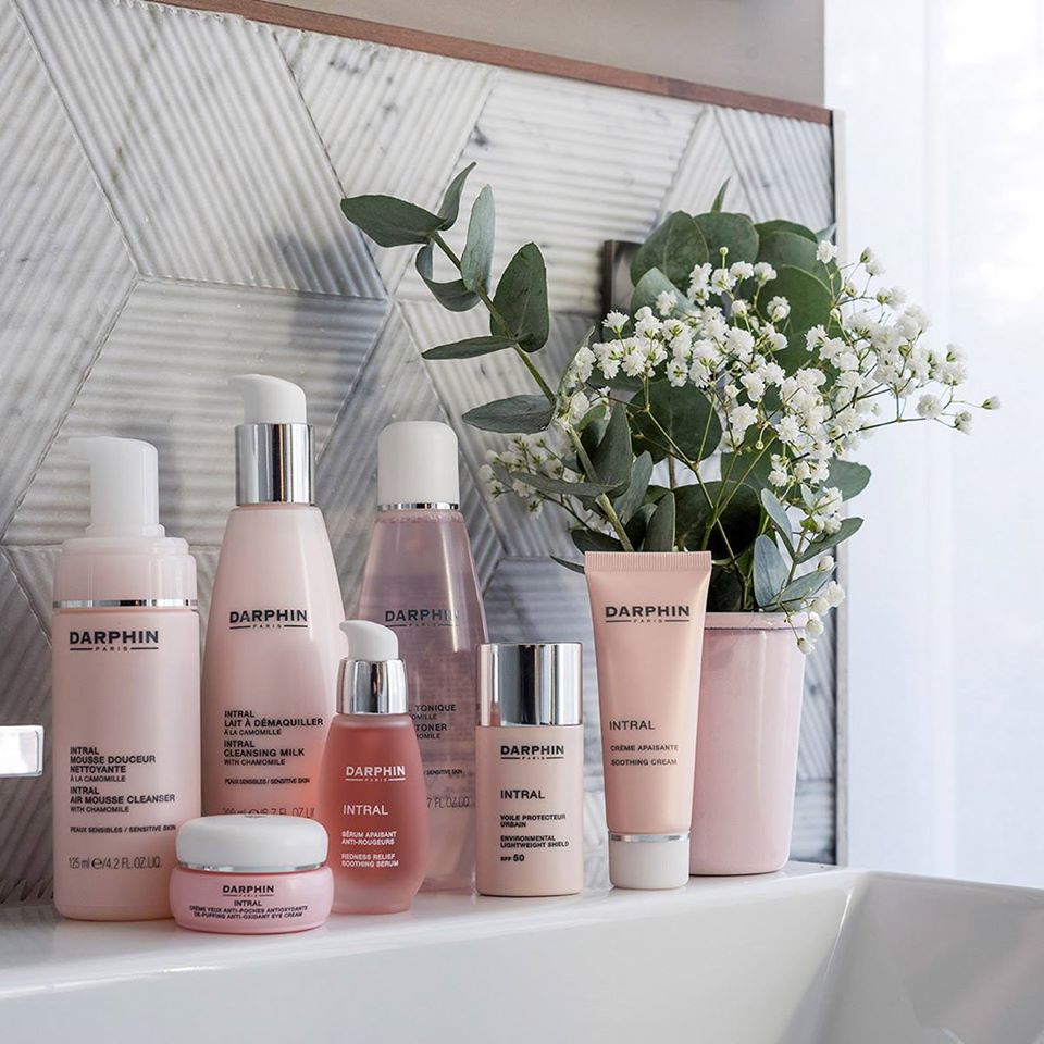 Paketti herkälle iholle kerralla